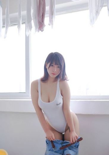 国产五月天婷婷激情综合基地_1080P高清完整版播放