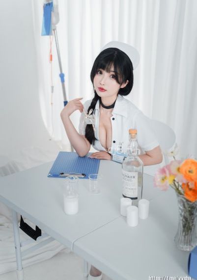 热门COS作品图片_720免费全集观看