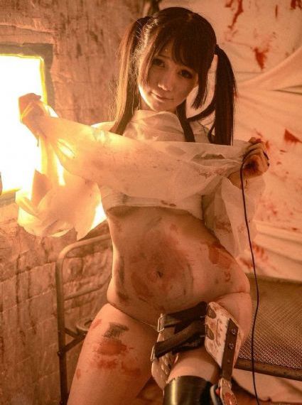 动漫美女亲吻扒衣服亲吻_蓝光免费全集观看