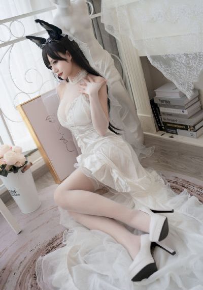 美女视频久久_DVD迅雷电影在线