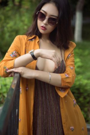 亚洲欧美中文日韩在线v日本野外_超清手机在线观看