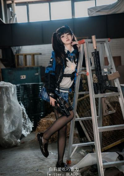 yin荡的丝袜美腿高跟鞋_HD天堂在线