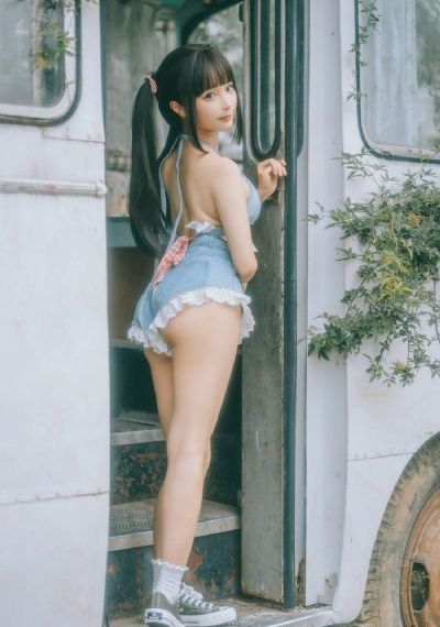 嗯啊疼轻点哈_1080P免费观看视频