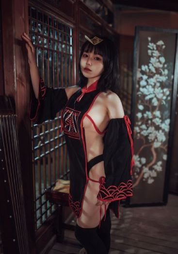 娇妻在厨房里被朋友c到呻吟_1080P视频大全