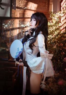 和平精英女生胸罩掉了怎么办_JVID性感写真